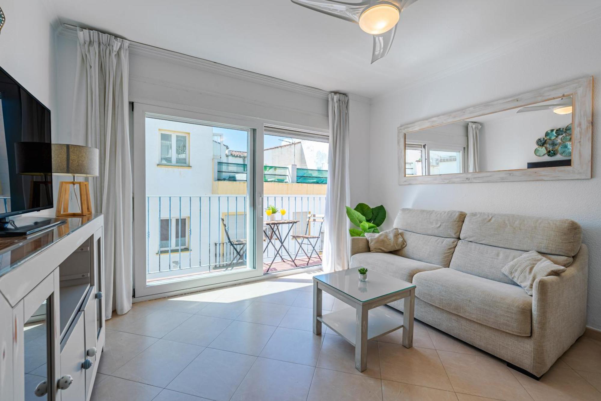 Carihuela - Beach & Sun Торремолинос Экстерьер фото