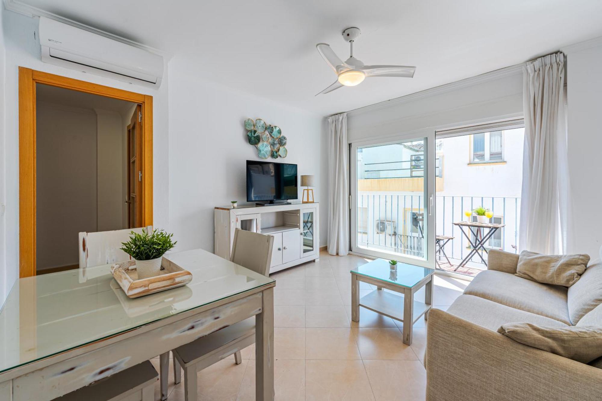 Carihuela - Beach & Sun Торремолинос Экстерьер фото